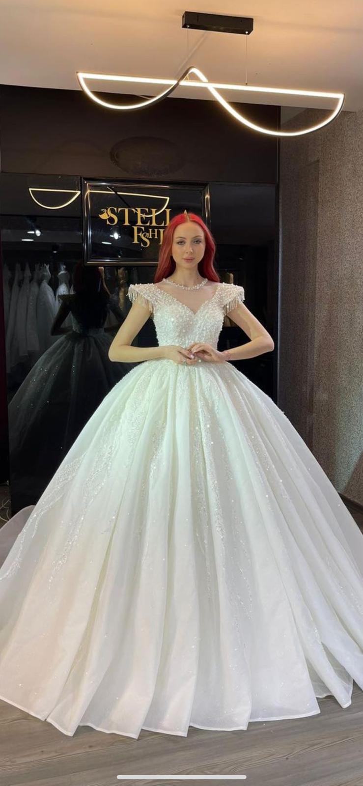 مقابل كراج القرى الغربي بدخلة مخابز المجد بجانب بنك الاستثمار, Jenin, Palestine